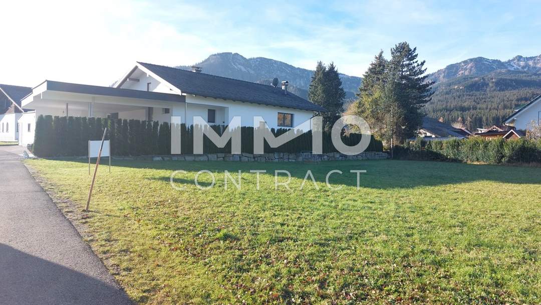 sonniges, ebenes Grundstück!