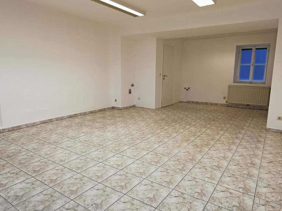 DB IMMOBILIEN | Büro / Einzelhandel Lokal in Seitengasse der Brucker Fußgänger Zone zu mieten!