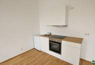 FOR STUDENTS ONLY: Bright 2-room apartment