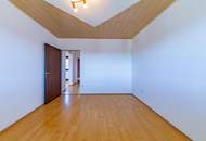 3 ZIMMER WOHNUNG MIT TERRASSE UND PARKPLATZ IN HOLLABRUNN!