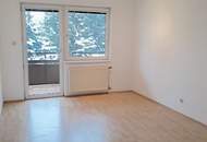 CHARMANTE 4-ZIMMER-WOHNUNG IN LAXENBURG – MIT 9,45 m² LOGGIA & EIGENER GARAGE UM € 279.000