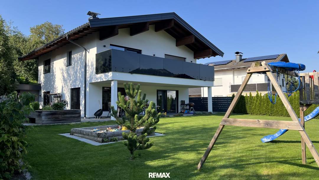 Modernes Einfamilienhaus mit Sauna, Südterrasse und Garten