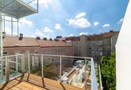 RUHE TRIFFT WOHNQUALITÄT - EXKLUSIVE DACHGESCHOSSWOHNUNG MIT BALKON IN DEN RUHIGEN INNENHOF