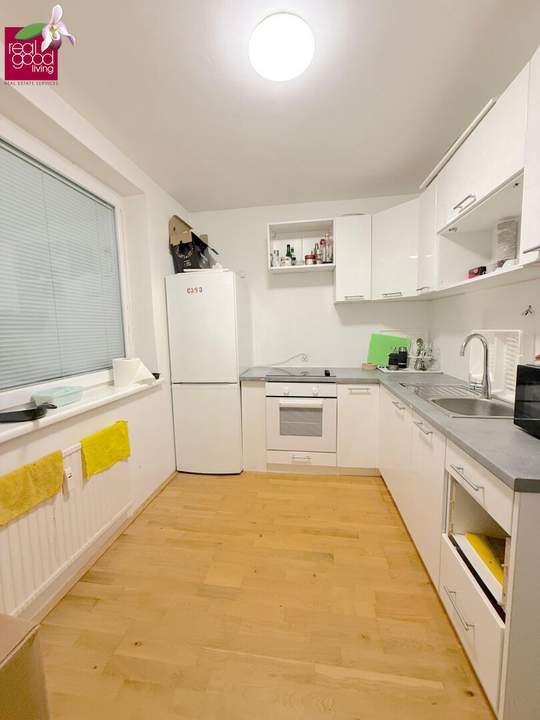 Charmante 2 Zimmer Wohnung mit Potenzial zur 3 Zimmer Lösung !