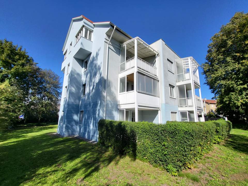 4-Raum-Whg. + Balkon + TG-Platz in bester Lage!