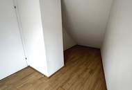 Leben auf zwei Ebenen – Elegante Dachgeschoss-Maisonette mit Wohlfühlterrasse