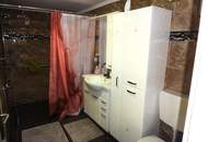 Bezugsfertiges kleines Haus mit Innenhof und Wintergarten!