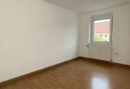 Ankommen und wohlfühlen im Grünen: diese lichtdurchflutete 3-Raum-Wohnung begeistert mit moderner Ausstattung, cleverem Schnitt und perfekter Kombination aus Ruhe und Stadtnähe!