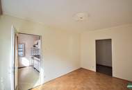 Stadtnah wohnen, individuell gestalten: 3-Zimmer-Sanierungsobjekt mit Südloggia