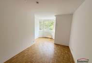 UNBEFRISTET - Helle, sanierte 2-Zimmerwohnung mit schönem Ausblick!