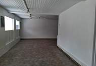 Perfekte Sichtbarkeit - Geschäftslokal / Büro mit großer Auslagenfront !