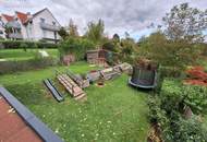 Viel Platz im Grünen: 4-Zimmer-Wohnung mit 270 m² Garten und Südwestbalkon