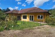 BAUMEISTERBUNGALOW IN FABELHAFTER WALDRANDLAGE