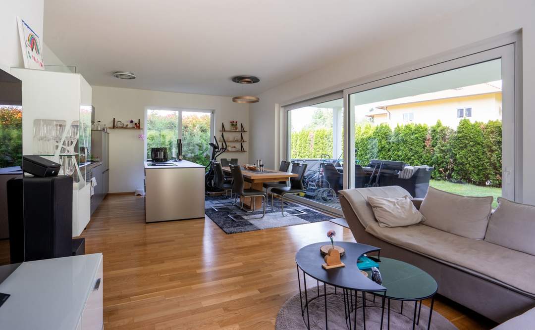 Stilvolle Gartenwohnung in Reifnitz am Wörthersee – ruhig gelegen und mit großzügigen Außenflächen!