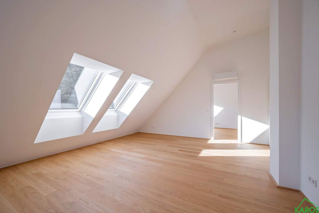 AUHOFSTRAßE - VILLA AUHOF Dachgeschosswohnung mit Dachterrasse – Raum, Licht und Lebensqualität in Bestlage!