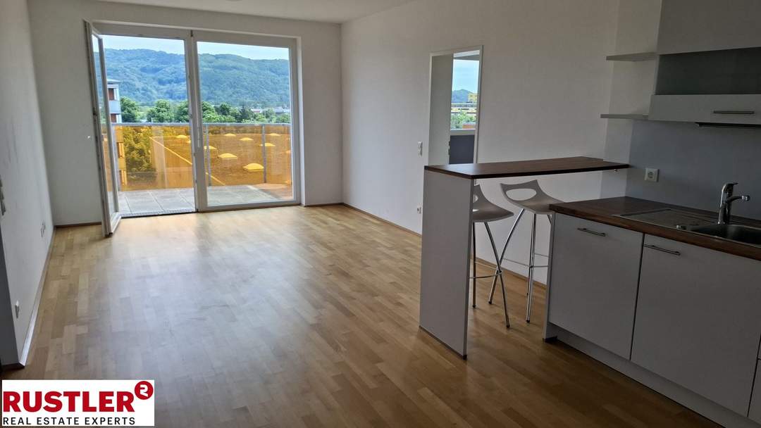 Mietwohnung, 3 Zimmer + Balkon, in Linz Stadt