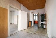 HOFRUHELAGE mit GRÜNBLICK | Sanierungsbedürftiger Altbau | Ca. 8,7 m² Balkon-Option (baubewilligt) | Nähe Einsiedlerpark, U4 Margaretengürtel, künftiger U2-Station Reinprechtsdorfer Straße