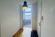 Charmantes 2-Zimmer Altbau-Schmuckstück mit Balkon