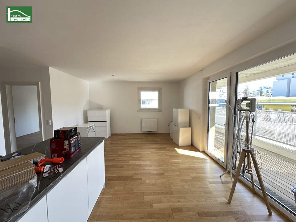 Sonnige Süd-West Wohnung mit großer Terrasse nahe Trillerpark und S-Bahn! - RUHELAGE