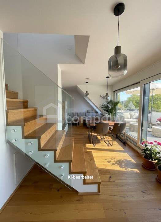 Dachgeschossmaisonette mit einer Traumterrasse und vollmöblierter Küche