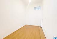 Charaktervolle 3-Zimmer-Altbauwohnung mit Sonnenausrichtung