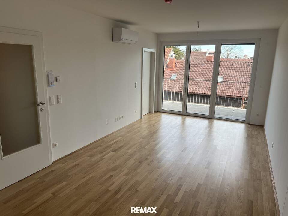 Loggiawohnung im Zehnerviertel! Klimaanlage, 2 Zimmer und Erstbezug!