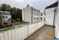 Ruhige Dachgeschosswohnung Terrasse und Balkon !