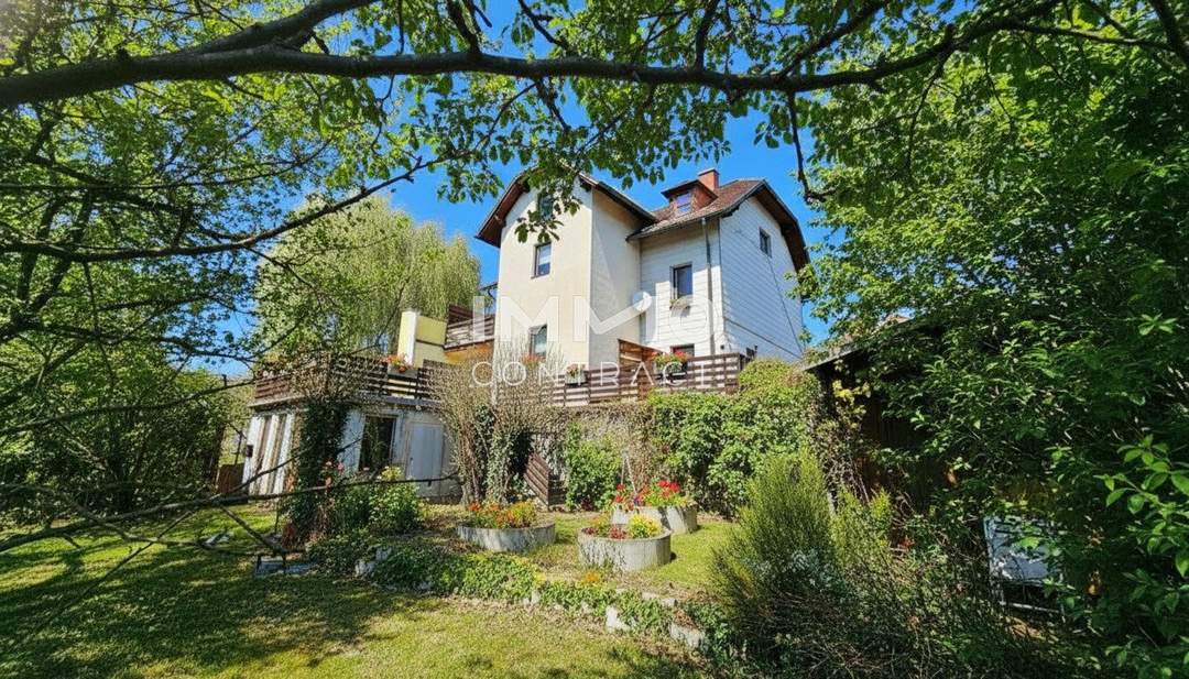 Solides Ein-/Zweifamilienhaus mit Ausbau- und Gestaltungspotenzial - Traumaussicht garantiert