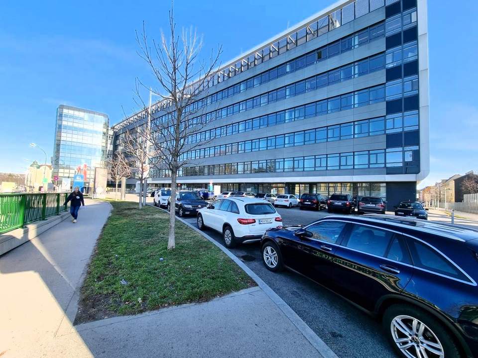 Hochmoderne und flexible Büroflächen im Office-Tower beim Schloss Schönbrunn