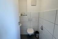 UNBEFRISTET: große 5 Zimmer im frisch ausgebauten Dachgeschoss mit Balkon!