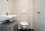 Hochwertige 4-Zimmer-Wohnung mit traumhafter Dachterrasse, Garage & Parkplatz in sonniger Ruhelage!