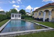 Repräsentatives Einfamilienhaus mit großen Garten, Naturpool, Wellnessbereich & autarker Energieversorgung