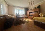 Einfamilienhaus in Eichberg: 4 Zimmer, Garten, Balkon &amp; 2 Garagen! Mit Ausbaupotential!