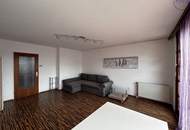 Zentrale Eigentumswohnung mit Loggia und Carport