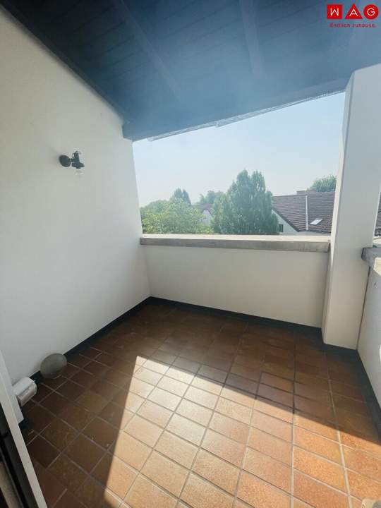 DACHGESCHOSSWOHNUNG MIT BALKON im nachgefragten Stadtteil Bindermichl-OED - sofort verfügbar! Befristet auf 5 Jahre