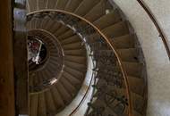 Bieterverfahren: Bestandsfreies Zinshaus im 15. Bezirk - sanierungsbedürftig