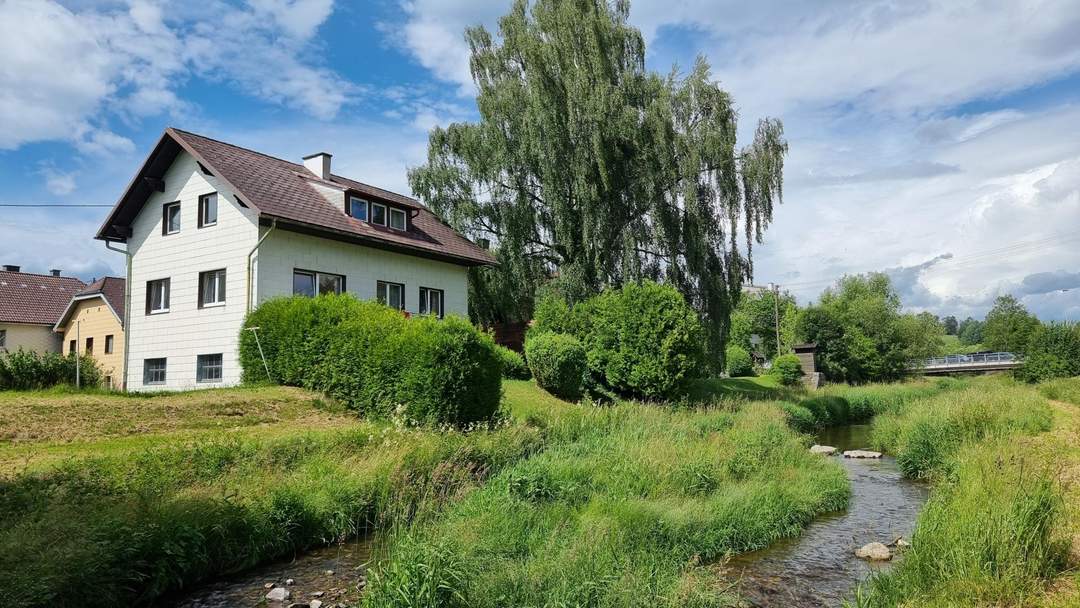 Haus mit 2 Wohneinheiten und direktem Zugang zur Rodl