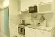 MITTEN IM DRITTEN: Möbliertes, vollausgestattetes Apartment!!! Klimaanlage!!!