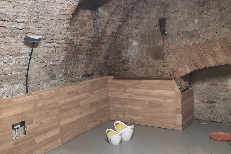 2 Kellerebenen mit insgesamt ca. 195 m² trocken, kein Lokal möglich!, Gewerbeobjekt-miete, 630,00,€, 1010 Wien 1., Innere Stadt