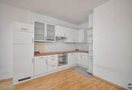 Schöne 4-Zimmer-DG-Maisonette am Lorenz-Bayer-Park mit zwei Balkonen