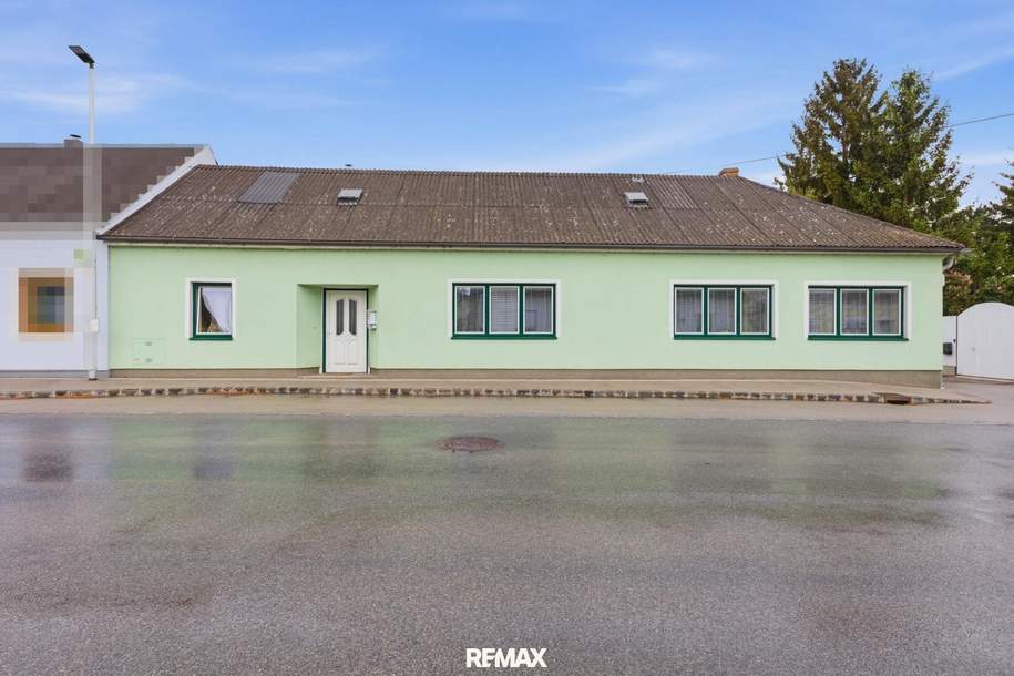 Liegenschaft mit mehreren Nebengebäuden und drei Weinkellern sowie ca. 1.271 m² Grund!, Haus-kauf, 379.000,€, 2014 Hollabrunn