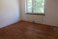 Schöne und geräumige MIETWOHNUNG 2.OG 120 m² - WG geeignet! Verfügbar und zu besichtigen ab 1. Juli