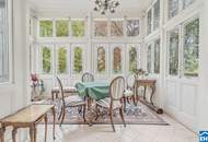 Außergewöhnliches Wohnhaus mit Gartenidylle im Herzen Döblings
