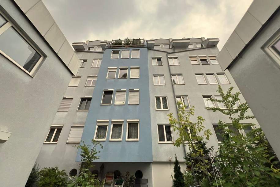 Teilmöblierte Dachgeschosswohnung mit Küche, 2 Zimmer Nähe Klinik Ottakring, Wohnung-miete, 1.299,00,€, 1160 Wien 16., Ottakring