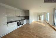 3 ZIMMER | DACHGESCHOSS | IM HERZEN DER STADT | 2 BÄDER | TERRASSE | KARMELITERHOF | AB JUNI