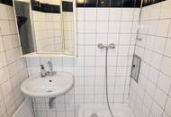 Preishit! Helle 1 Zimmer Altbauwohnung - unbefristet