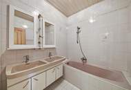 IMPOSANTER LANDSITZ FÜR HOHE ANSPRÜCHE! GROßZÜGIGE WOHN-UND NUTZFLÄCHEN SOWIE ÜBER 5000 m2 LAND