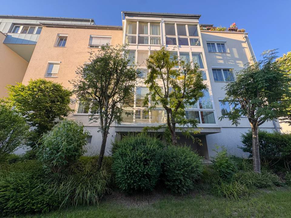 Attraktive Erdgeschosswohnung mit Loggia - inkl. Tiefgaragenstellplatz