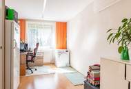 Großzügige 4-Zimmer-Wohnung mit Loggia und Garagenplatz