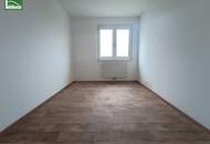 UNBEFRISTET! Geräumige Genossenschaftswohnung mit Loggia mit Hofblick!